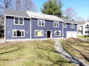 Front of home with blue royal vinyl siding in Eastchester, NY